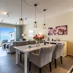 Side Luxury Steps To The Lela - Happy Lejlighed Balatonlelle