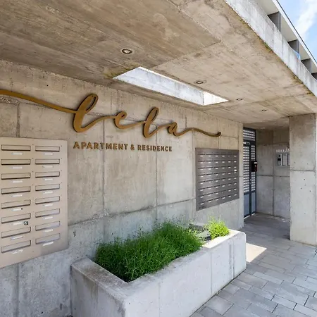 Side Luxury Steps To The Lela - Happy Lejlighed